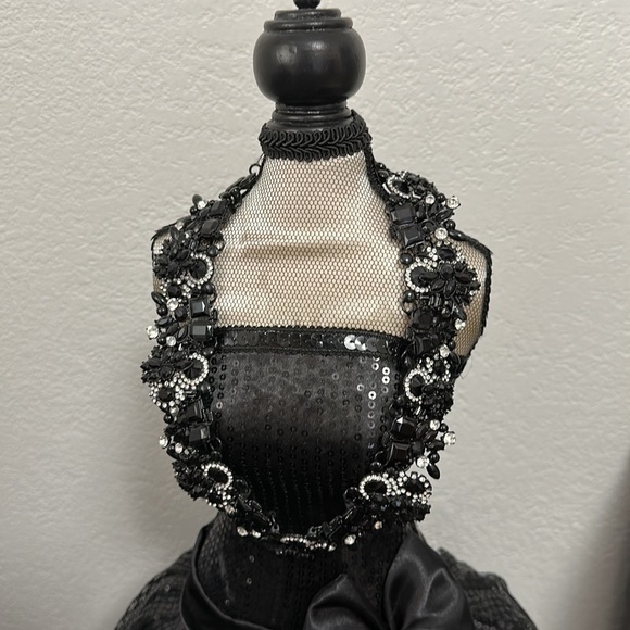 Fashion chunky collar statement necklace - Stunning in black and silver - Picture 4 of 4